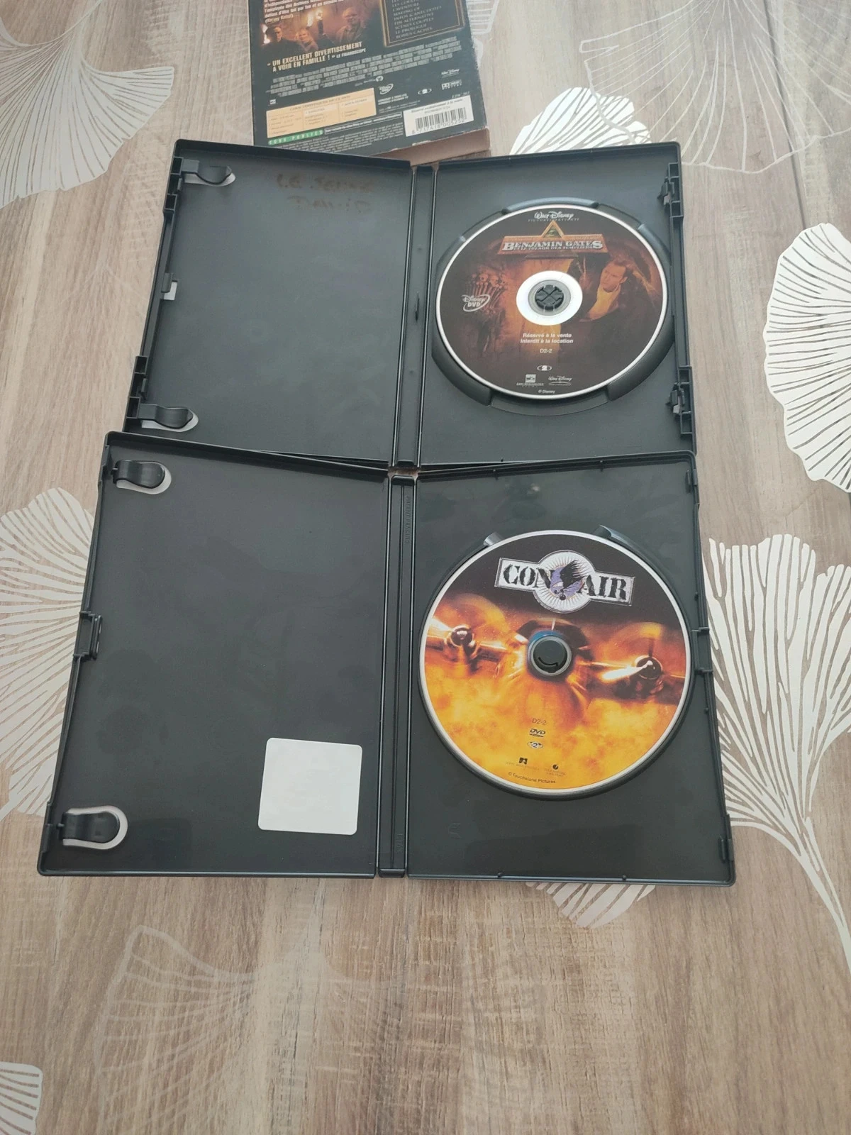 Lote de dos DVD de acción de Nicolas Cage – photo 4
